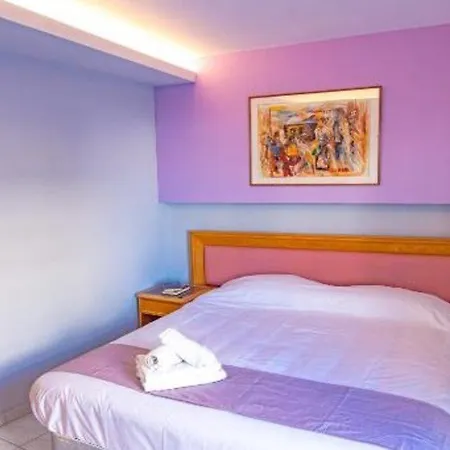 Hotel Noufara 2*